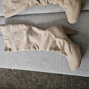 Women's Tan Knee-High Boots